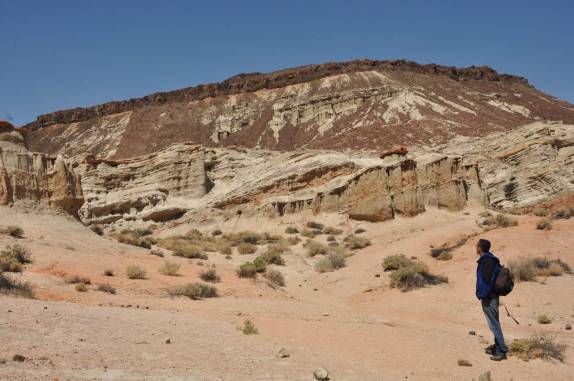 A paisagem desértica do Red Rock Canyon State Park, perto de Mojave, na Califórinia - EUA